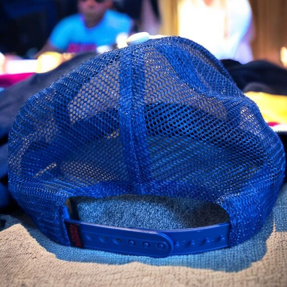 Stranger Things Mesh Snap Back Cap Trucker Hat Red White Blue Netflix Cult Show - Picture 5 of 9